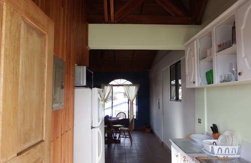 La Guaria Apartment | Fine-Wood Apartment in a Treat Location