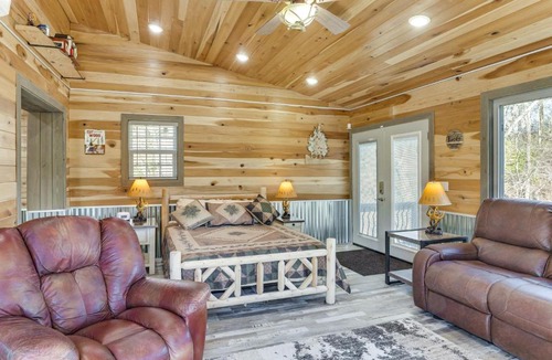 Baxter Apartment | Fish & Hike: Studio on Cane Creek