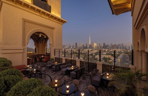 Jumeirah Hotel | Four Seasons Resort Dubai at Jumeirah Beach