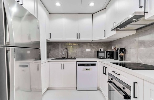 The Greens Apartment | Free housekeeping visits during your stay - StayShort - Warm & Spacious 3 Bedroom in The Greens that Sleeps 8