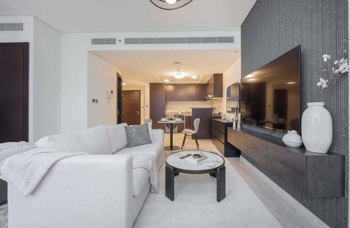 Bur Dubai Apartment | Free housekeeping visits during your stay - StayShort - Extravagant Studio in DIFC with Skyline Views!