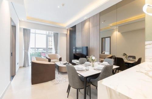 Jumeirah Village Triangle Apartment | Free housekeeping visits during your stay - StayShort - Comfortable 1BR Apartment in JVT with Gym & Pool Sleeps 2