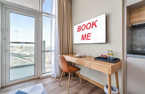 Jumeirah Village Triangle Apartment | Free housekeeping visits during your stay - StayShort - Stylish Studio in JVT Sleeps 2 with Balcony