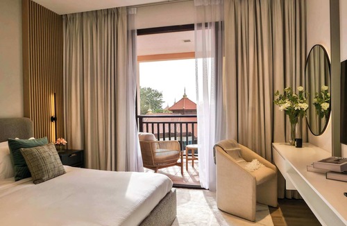 Palm Jumeirah Apartment | Fresh 3BR Apartment in 5-star Resort