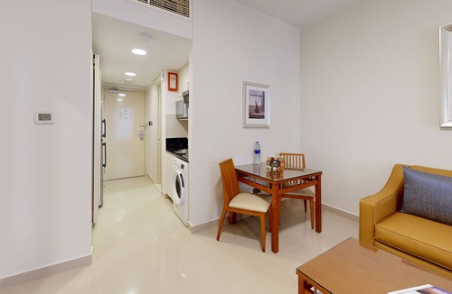 Al Mankhool Apartment | Golden Sands 5 Hotel Apartment