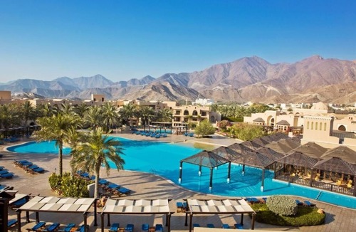 Al Aqah Hotel | Gorgeous Contemporary Beachside Room w/Ocean View – Nature & Comfort Combined