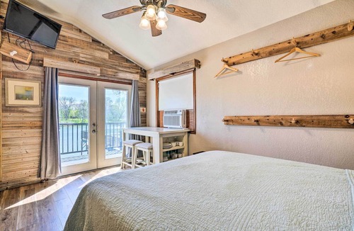 Seguin Apartment | Guadalupe Riverfront Studio w/Private Balcony