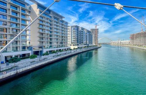 Al Safa Apartment | GuestReady - BurjKhalifa & Canal Views|2BR + Study
