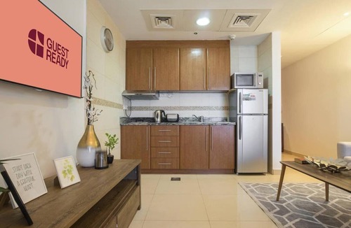 Jumeirah Lake Towers Apartment | GuestReady - Studio | Luxury Styled Studio in Marina