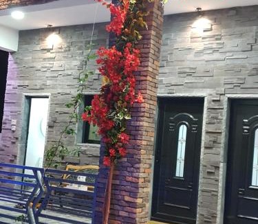 Sayq Ski Chalet | Half Moon Chalet شالية نصف القمر
