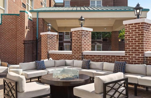The Vista Hotel | Hampton Inn Columbia-Downtown Historic District
