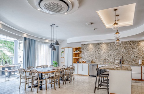 Jaco Condo | Hermosa Waves D2 | Luxury condo in Playa Hermosa with pool, hot tub, balcony, AC