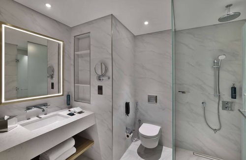 Business Bay Hotel | Hilton Garden Inn Dubai Business Bay