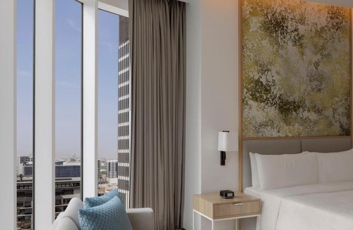 Business Bay Hotel | Holiday Inn Dubai Business Bay by IHG