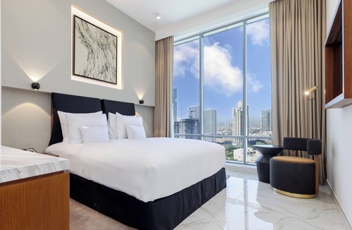 Jumeirah Village Circle Hotel | Holiday Inn Dubai Jumeirah Village Circle by IHG