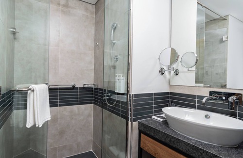 Jumeirah Village Circle Hotel | Holiday Inn Dubai Jumeirah Village Circle by IHG