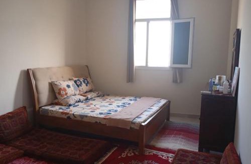 Al Ghubrah Ash Shamaliyyah Apartment | Home Room
