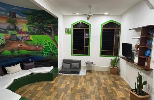 Tortuguero House | Hostel Castle House