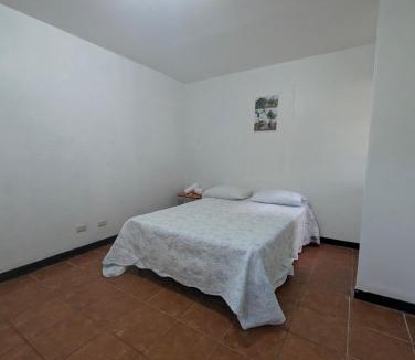 La Guaria Hostel | Hotel de conveniencia Travesía urbana