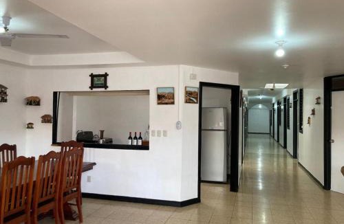 La Guaria Hostel | Hotel de conveniencia Travesía urbana