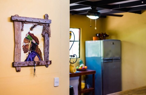 Palm Beach Estates House | Huge Artistic Surfers Beach Loft House, 2 bikes, 300mbps WIFI, washer, dryer