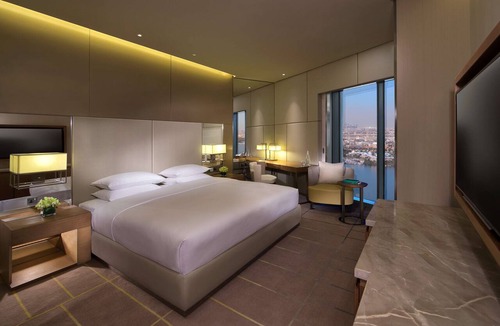 Bur Dubai Hotel | Hyatt Regency Dubai Creek Heights