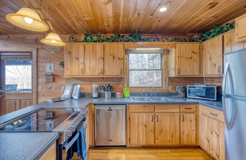 Morganton Cabin | In The Heights - Hot Tub | Fire Pit | Game Room | Mountain Views