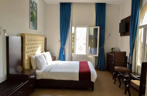 Nizwa Hotel | Jabal Al Akhdar Grand Hotel