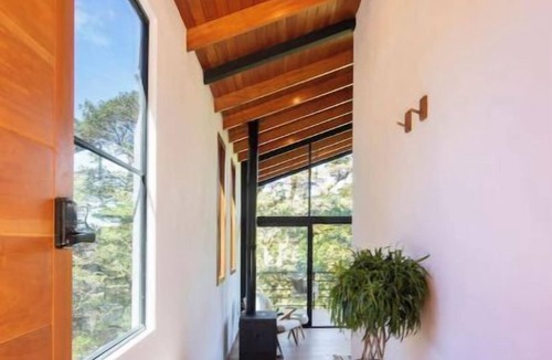 Monteverde House | Jaguar House