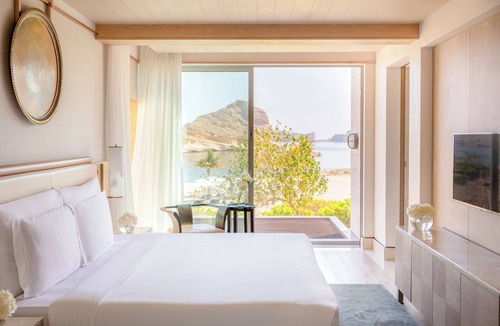 Muscat Hotel | Jumeirah Muscat Bay