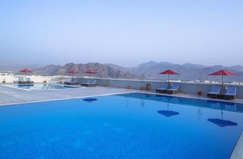 Al-Fujairah Apartment | Junior Suite Near Cady Royal Medical Center