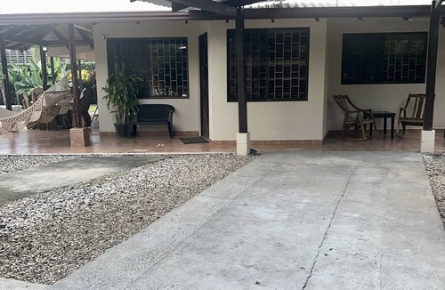 Barrio Ricos y Famosos House | La Mona Beach House