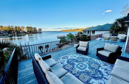 Lexington House | Lake Murray Retreat: Pool Bomb Island Views