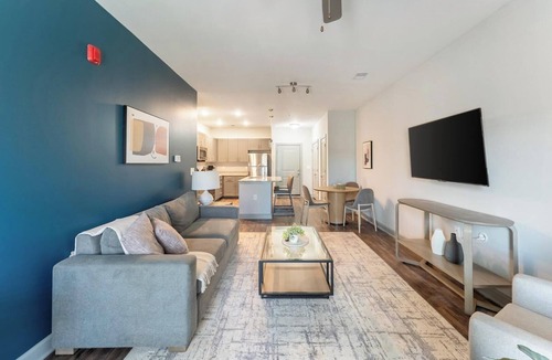Socastee Apartment | Landing | Stylish 2BD, Gym, Clubhouse