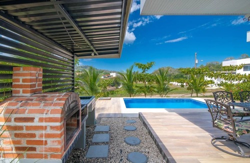 Playa Agujas House | Lapas House