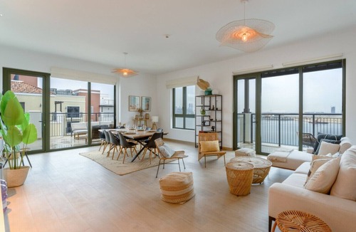 Dubai Apartment | Le Ciel - 2BR Beachfront with Amazing City and Burj Khalifa View