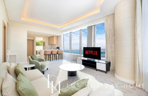 Palm Jumeirah Apartment | LUX Iconic Views at The Palm Tower Suite 2