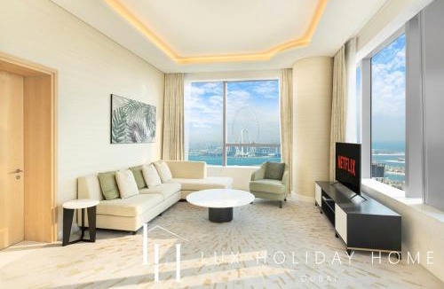Palm Jumeirah Apartment | LUX Iconic Views at The Palm Tower Suite 1