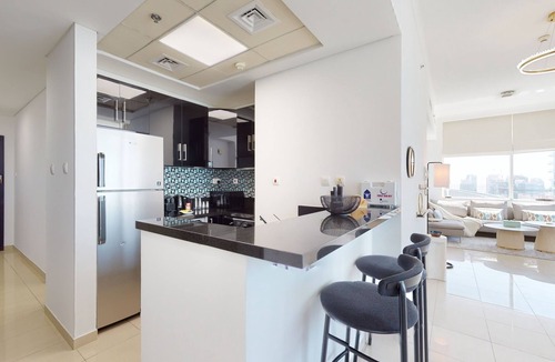 Dubai Marina Apartment | Luxe 1BR | Balcony with Sea Views