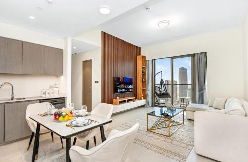 Trade Centre 1 Apartment | Luxe 2BR at Grande Signature Residence The Bellagge with Burj Khalifa View