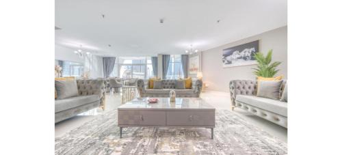 Jumeirah Beach Residence Apartment | Luxurious 4-Bedroom Duplex VILLA Apartment near JBR