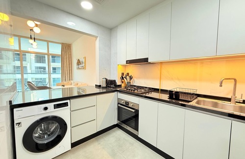 Al Barsha Apartment | Luxurious One Bedroom Suit - Dubai