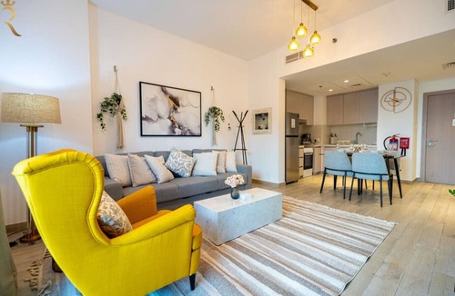 Abu Dhabi Apartment | Luxury 1BR at Waters Edge | Yas Island Escape