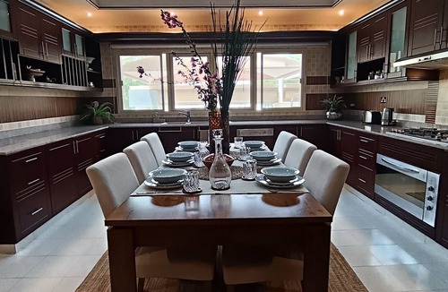 Muscat Villa | Luxury 3 bedroom villa MSQ Muscat Parkside Retreat close to beach