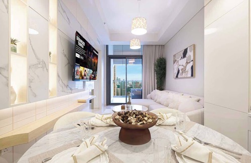 Sheikh Zayed Road Apartment | Luxury 3BDR in Business Bay - Canal Views