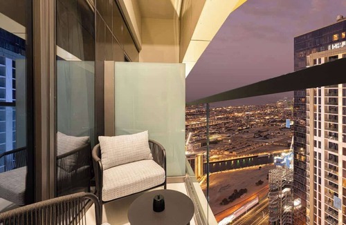 Sheikh Zayed Road Apartment | Luxury 3BDR in Business Bay - Canal Views