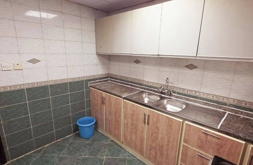 Al Majaz Apartment | Magnificent 3-Bedroom Apartment near Buhaira Corniche