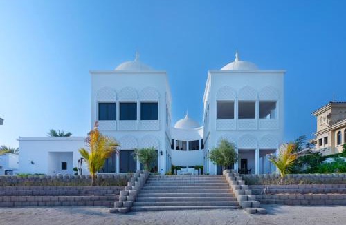 Palm Jumeirah Villa | Maison Privee - 5 Stars Villa with Private Pool or Beach on Palm Jumeirah