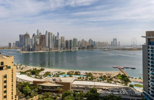 Palm Jumeirah Apartment | Maison Privee - Elegant Palm Retreat with Iconic Sea & Marina Vws