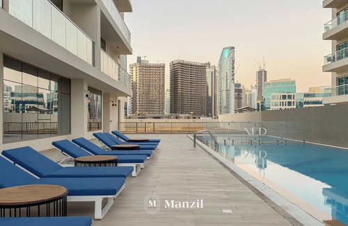 Business Bay Apartment | Manzil - Chic 2BR with Dubai Canal Views